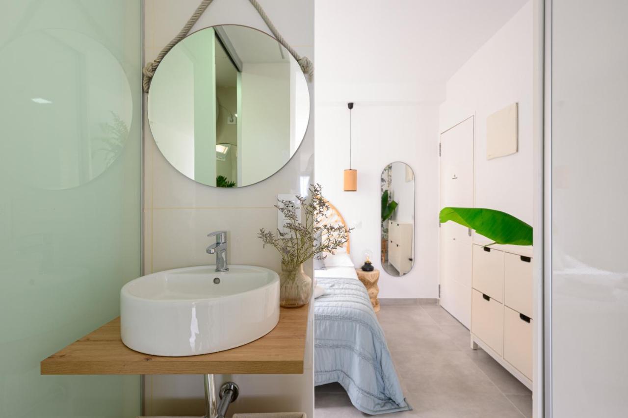 Stylish Sea View Accommodation Las Canteras Лас-Пальмас-де-Гран-Канария Экстерьер фото